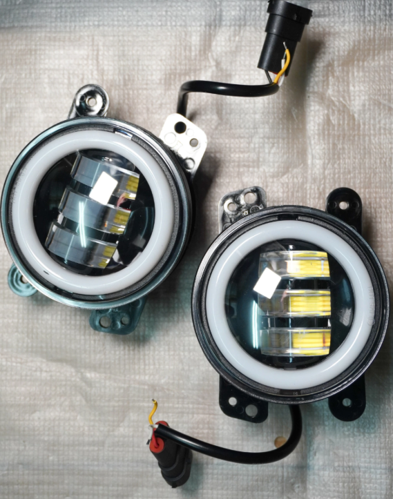 Faro universal tipo Jeep por juego